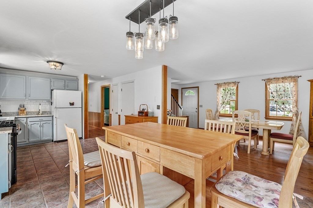 42 Triangle Circle Sandwich, MA 02563 - Photo 10 of 25 Gallery Image 10