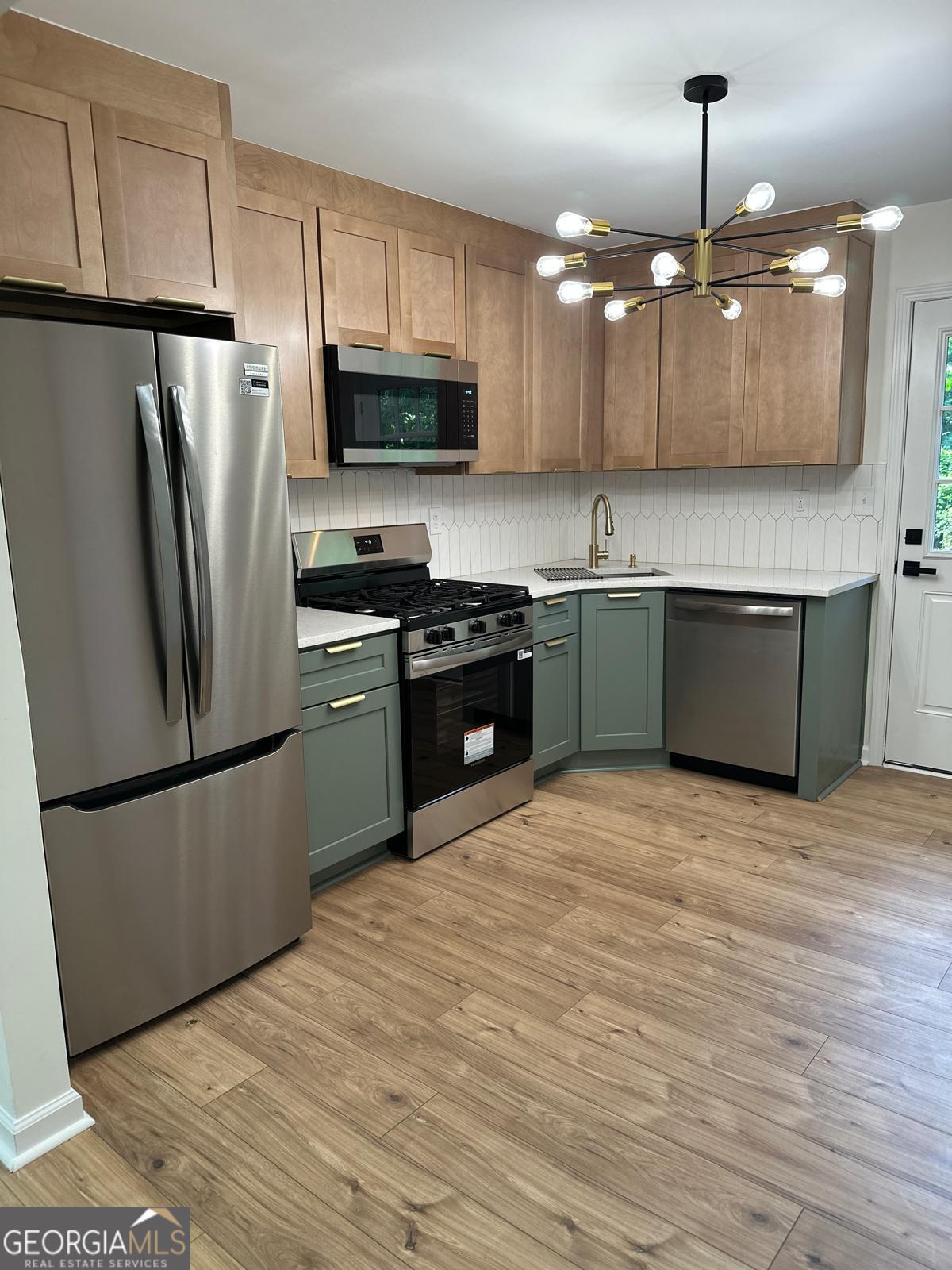 3589 Orchard Circle Decatur, GA 30032 - Photo 5 of 20