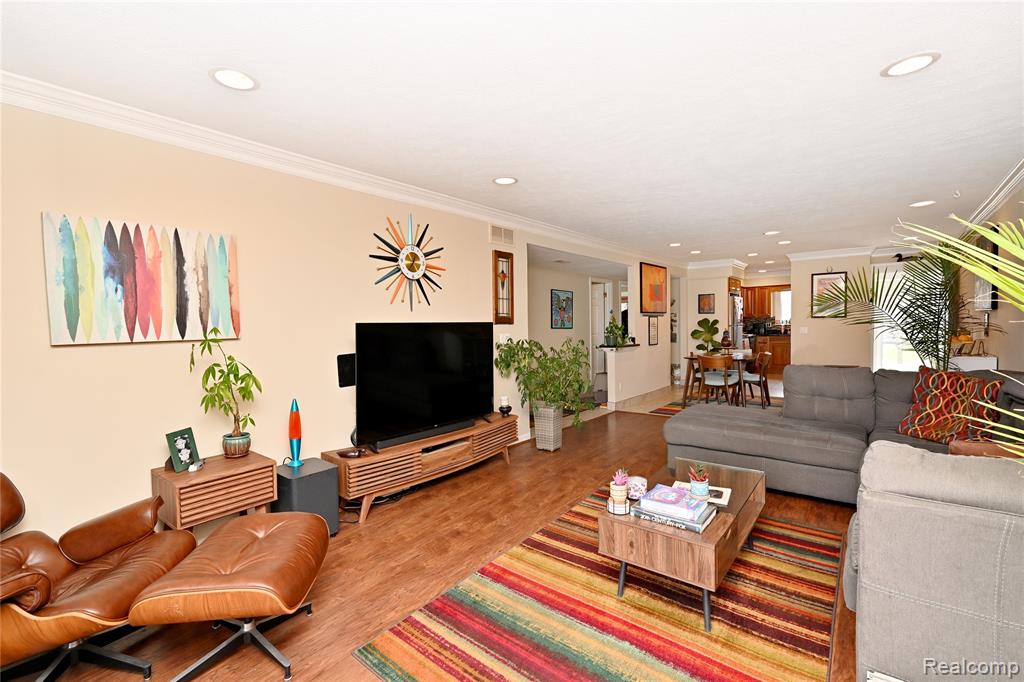 1966 Klingensmith Road, Unit 18C Bloomfield Hills, MI 48302 - Photo 10 of 36