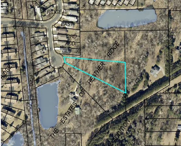 $325,000 | 561 X Heather Ridge Court, St. Paul, MN 55126