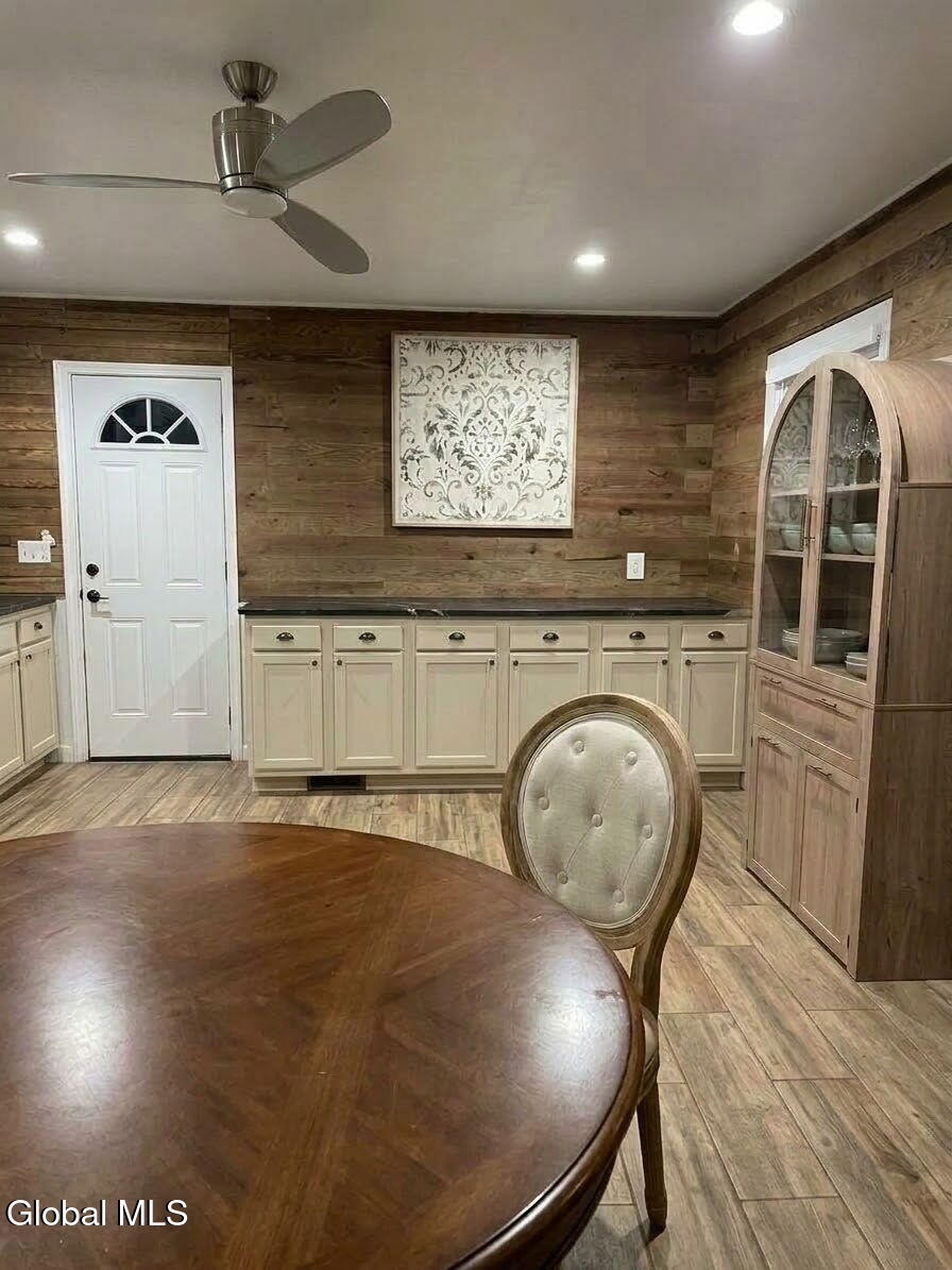 1016 Loudon Road Cohoes, NY 12047 - Photo 13 of 47 3926