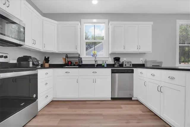 $1,500 | 1115 East Broad Street, Darien, GA 31305