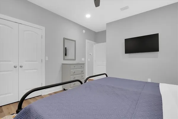 $1,500 | 1115 East Broad Street, Darien, GA 31305