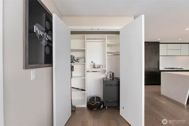 $6,250 | 188 Bellevue Way Northeast, Unit 1806, Bellevue, WA 98004