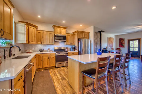 $659,000 | 642 Buck Ridge Road, Jamestown, TN 38556