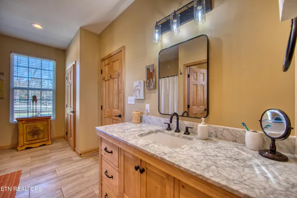 $659,000 | 642 Buck Ridge Road, Jamestown, TN 38556