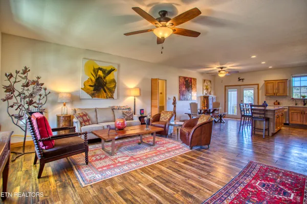 $659,000 | 642 Buck Ridge Road, Jamestown, TN 38556