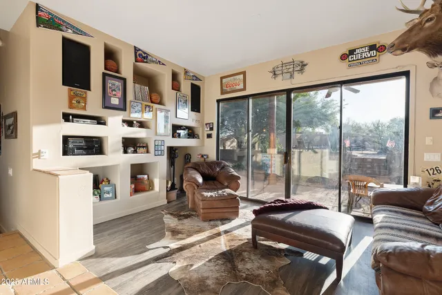 a view of an outdoor space