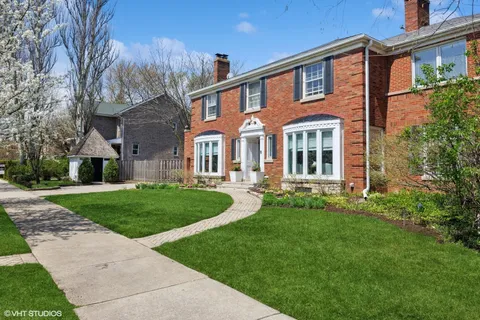 $1,050,000 | 6000 North Knox Avenue, Chicago, IL 60646