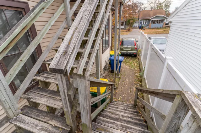 $229,900 | 324 South Roosevelt Street, Green Bay, WI 54301