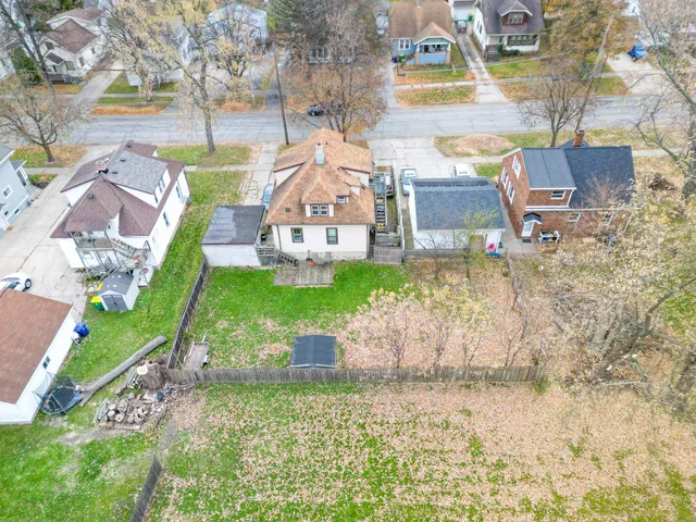 $229,900 | 324 South Roosevelt Street, Green Bay, WI 54301