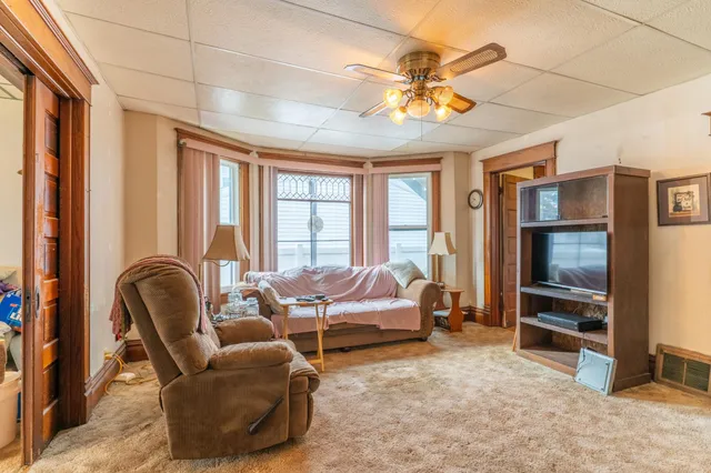 $229,900 | 324 South Roosevelt Street, Green Bay, WI 54301