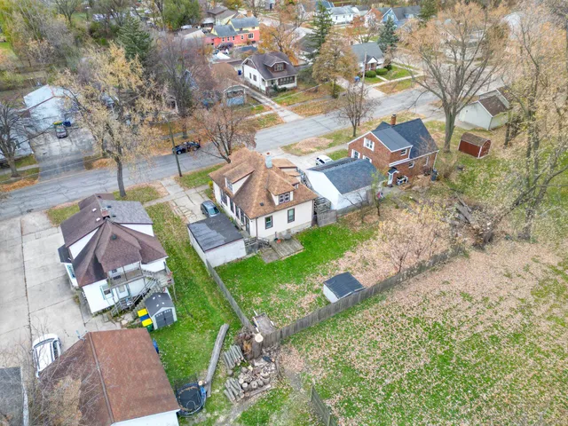 $229,900 | 324 South Roosevelt Street, Green Bay, WI 54301