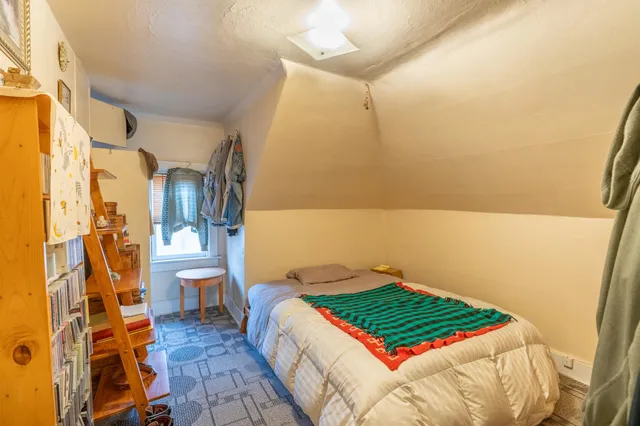 $229,900 | 324 South Roosevelt Street, Green Bay, WI 54301