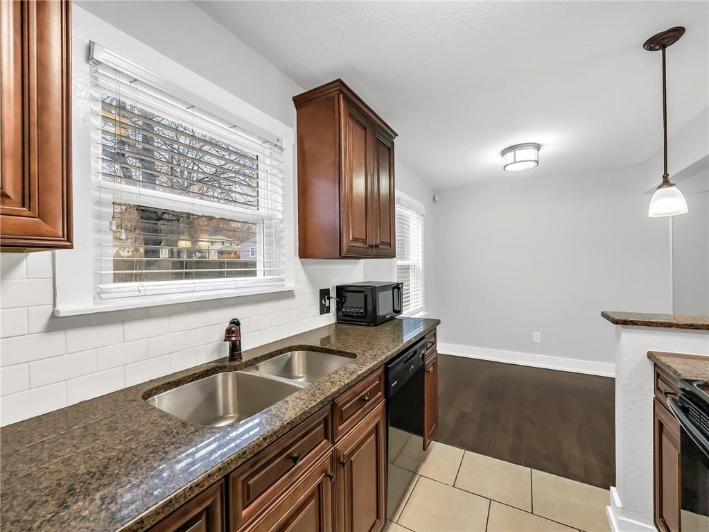 5700 Walmer Street Mission, KS 66202 - Photo 12 of 28