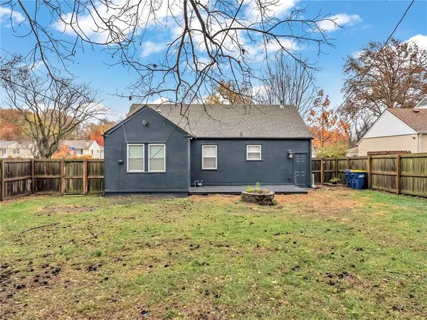 $290,000 | 5700 Walmer Street, Mission, KS 66202