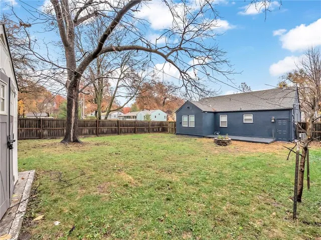 $290,000 | 5700 Walmer Street, Mission, KS 66202