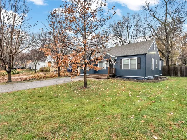 $290,000 | 5700 Walmer Street, Mission, KS 66202