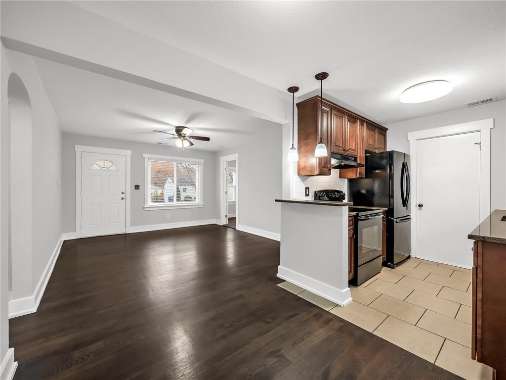 5700 Walmer Street Mission, KS 66202 - Photo 8 of 28