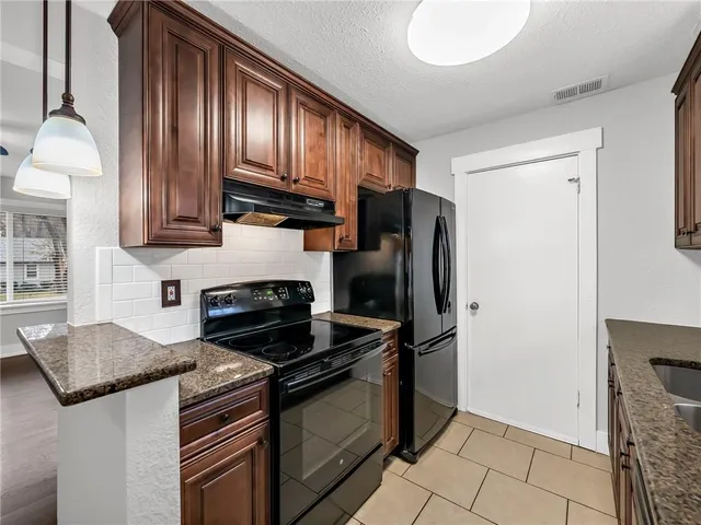 $290,000 | 5700 Walmer Street, Mission, KS 66202