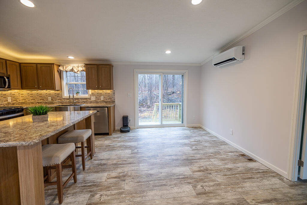 520 East Pittston Road Pittston, ME 04345 - Photo 5 of 32 HY3A4926