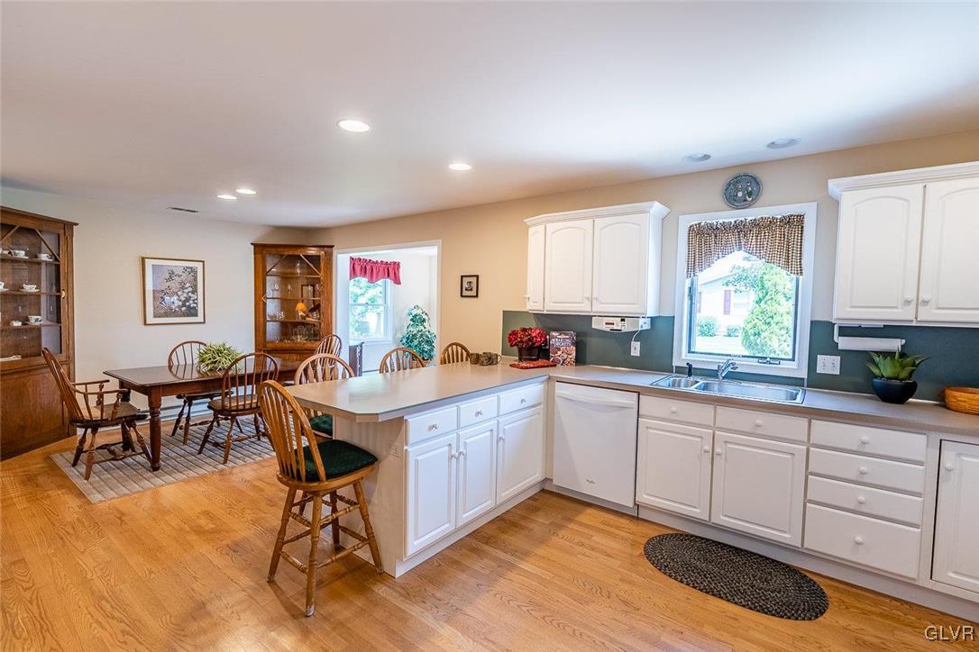 4527 Stole Road Emmaus, PA 18049 - Photo 7 of 18 Gallery Image 7