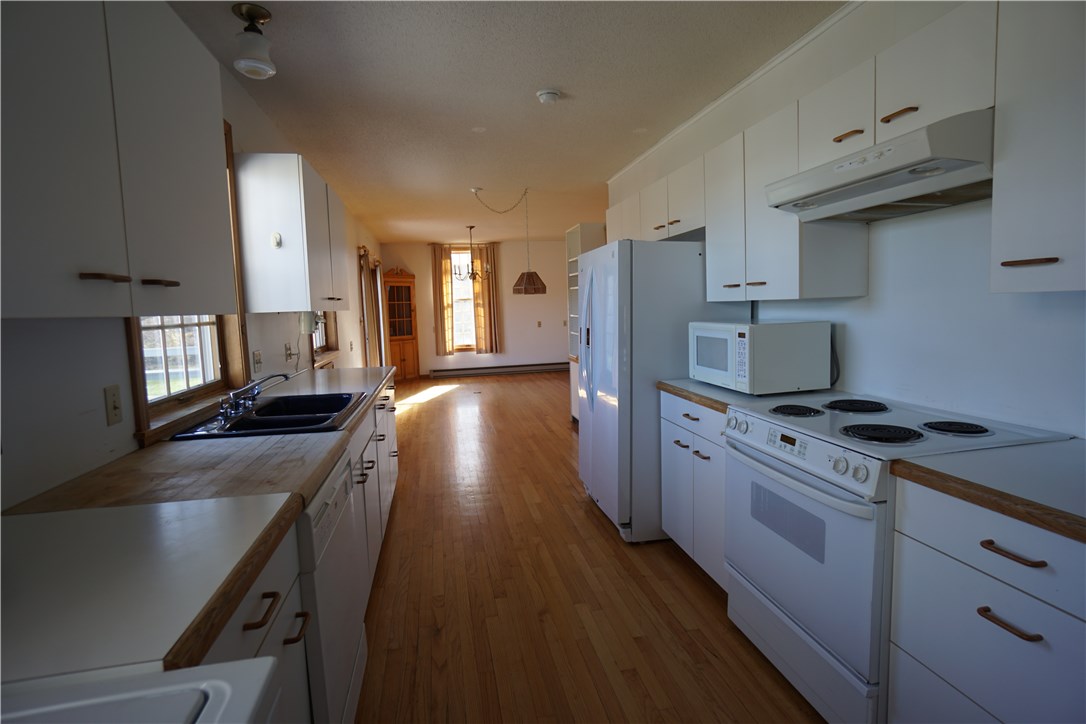 666 West Main Road Little Compton, RI 02837 - Photo 3 of 6