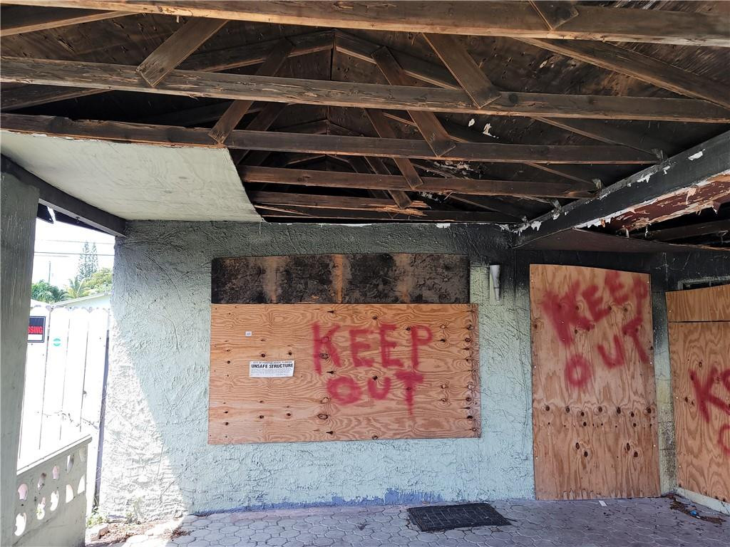 2807 Northwest 4th Court Pompano Beach, FL 33069 - Photo 2 of 3 Photo 2