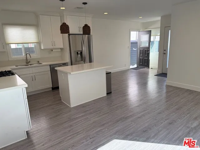 $5,795 | 907 Burrell Street, Marina del Rey, CA 90292