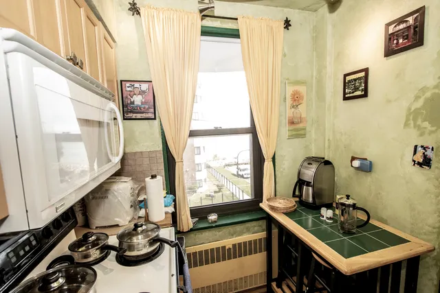 $64,900 | 7363 South South Shore Drive, Unit 409, Chicago, IL 60649