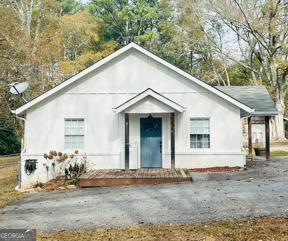 a view of a house with a patio