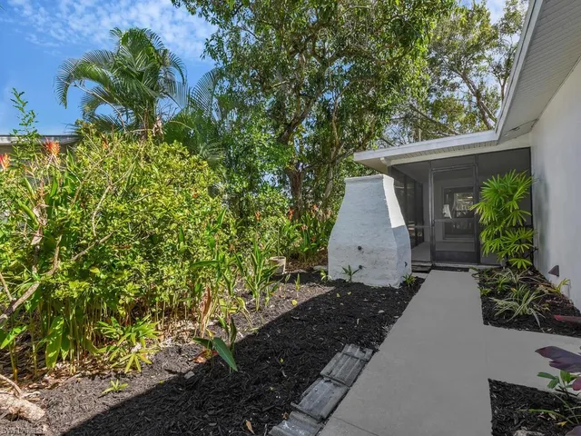 $459,900 | 4941 Aztec Circle, Naples, FL 34112