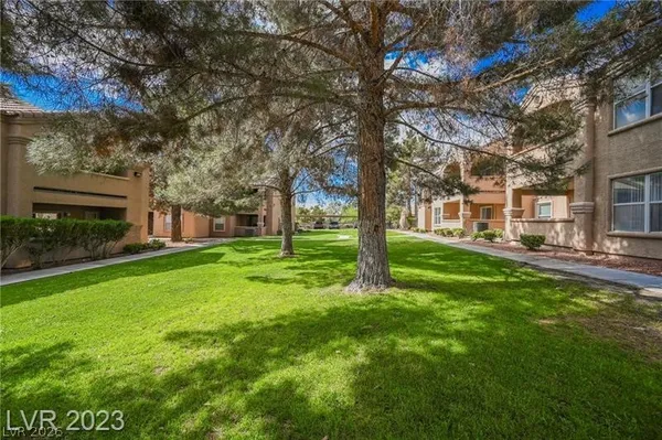 $1,295 | 8101 West Flamingo Road, Unit 1100, Las Vegas, NV 89147