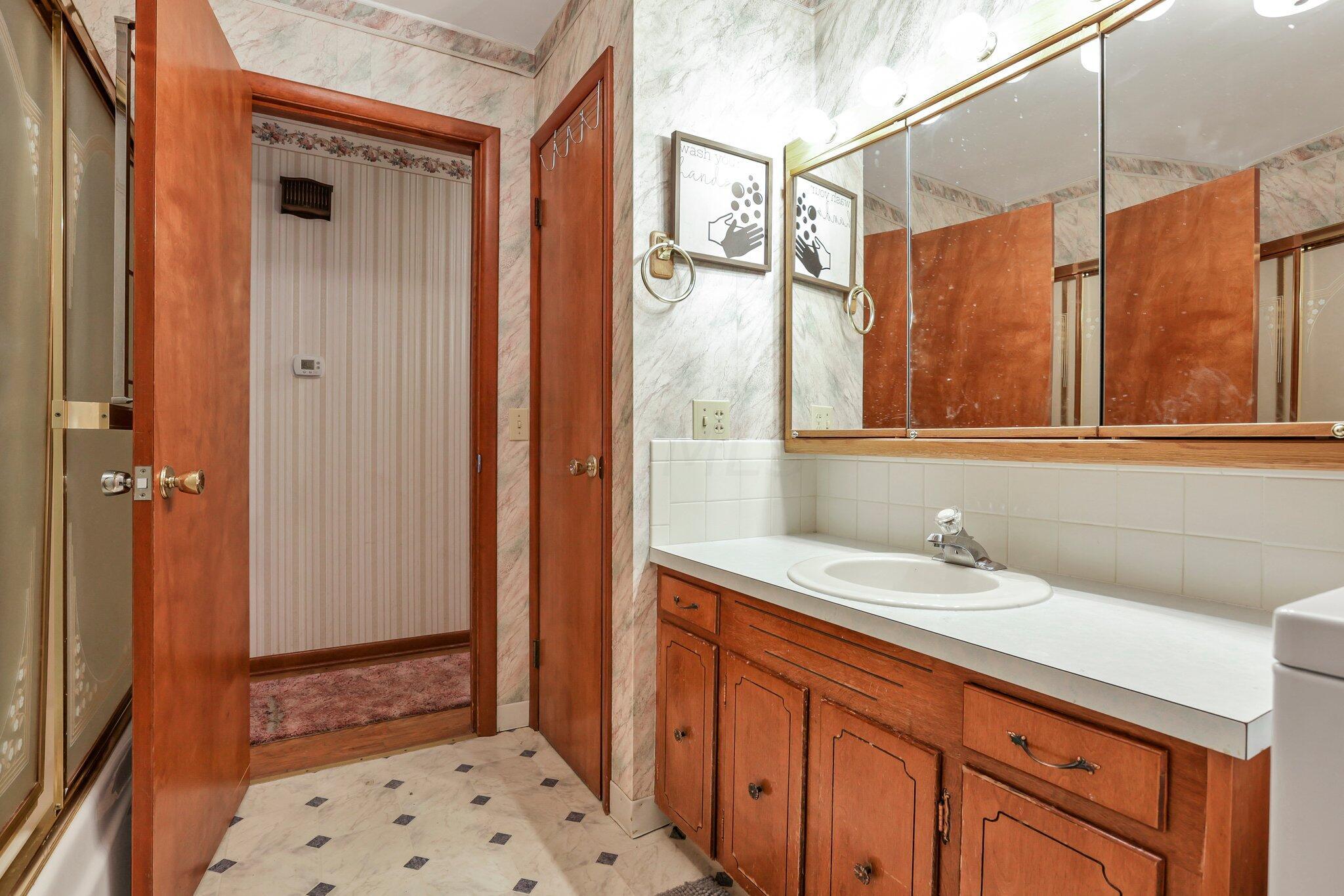 1596 Blue Jay Road Heath, OH 43056 - Photo 28 of 65 23-web-or-mls-0D3A4604
