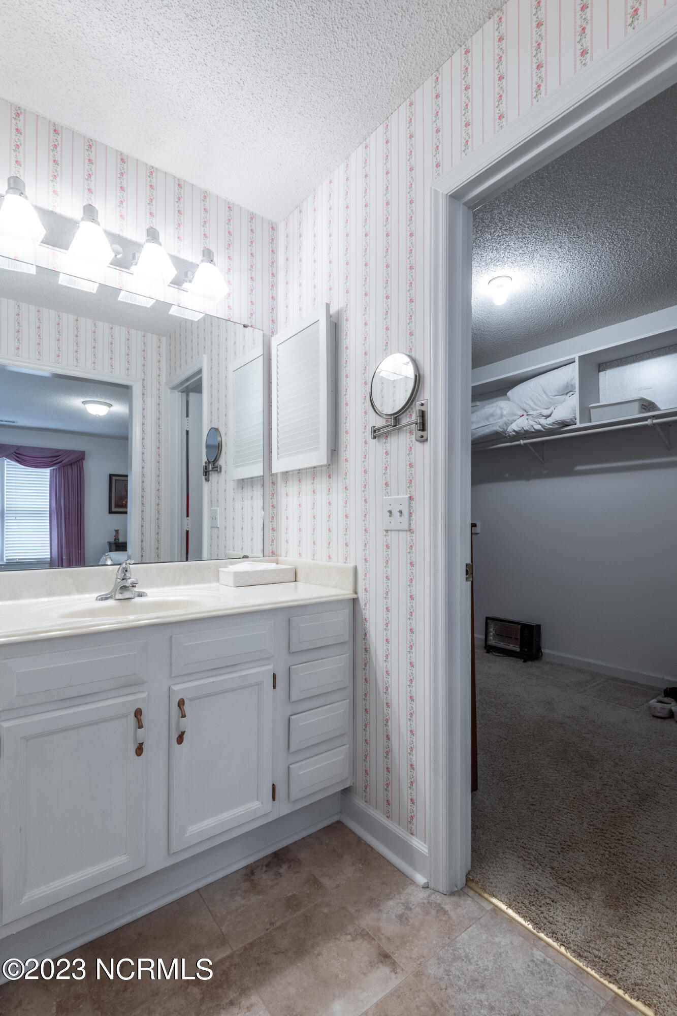2081 Quail Ridge Road, Unit A Greenville, NC 27858 - Photo 28 of 36 2081-A_Quail_Ridge-33