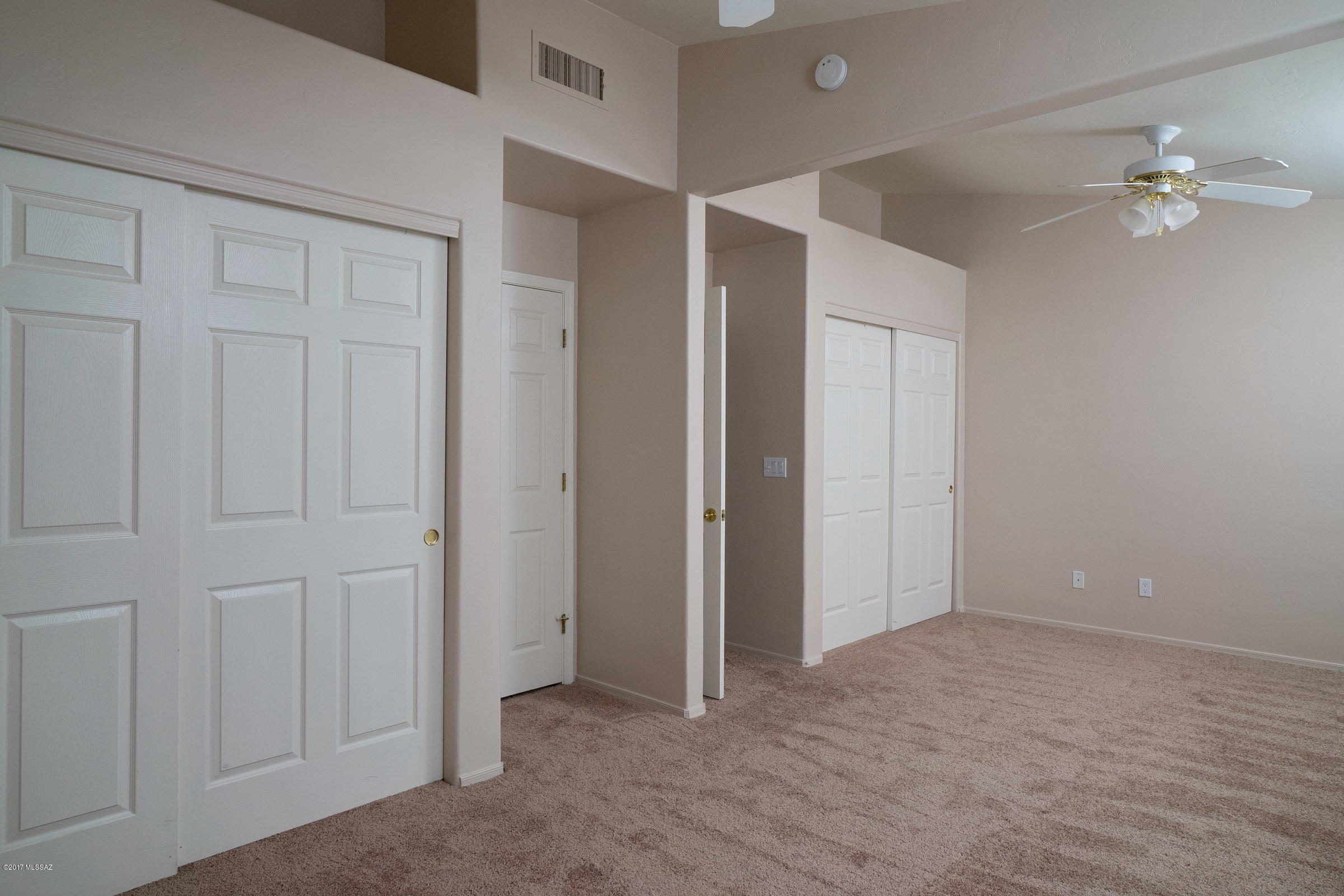 11939 North Meteor Place Tucson, AZ 85737 - Photo 17 of 25