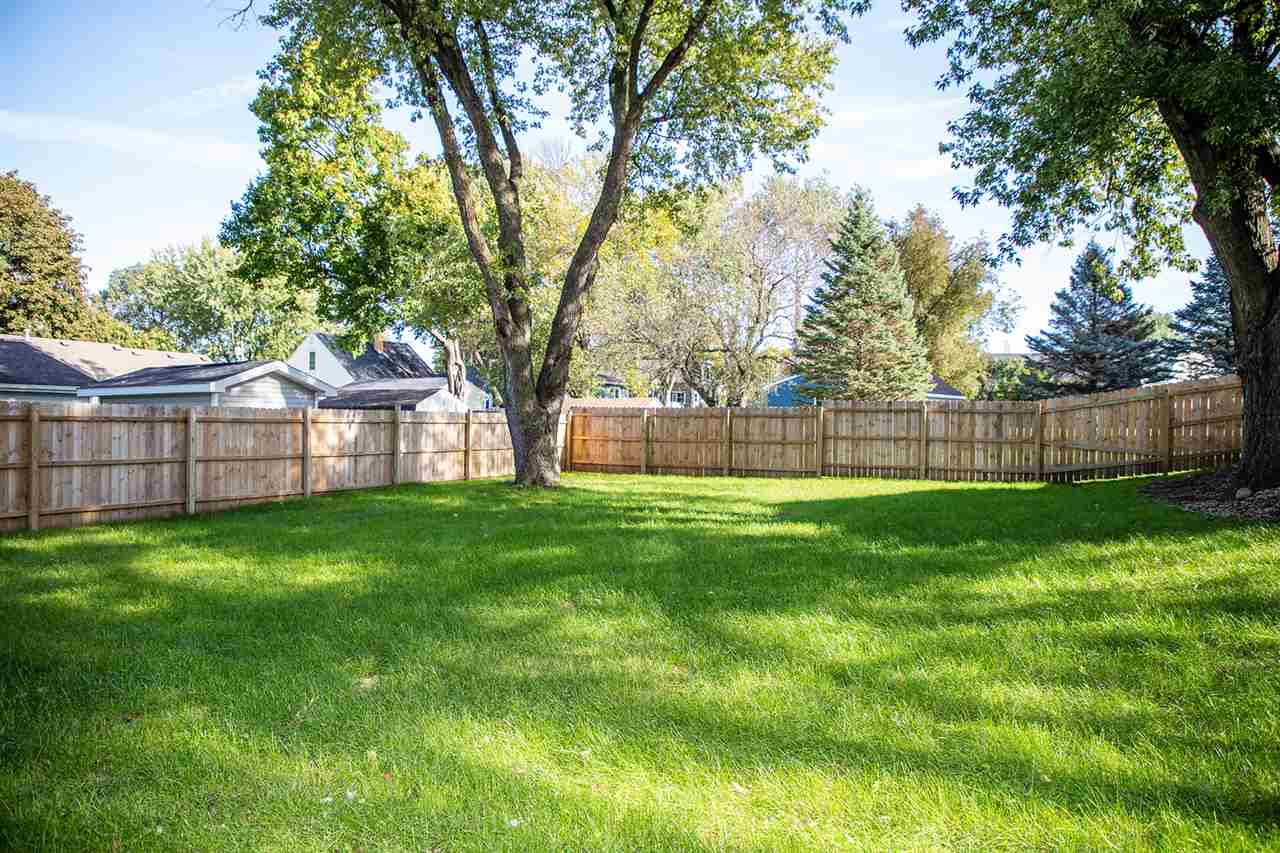 463 2nd Street Hudson, IA 50643 - Photo 2 of 20 Gallery Image 2