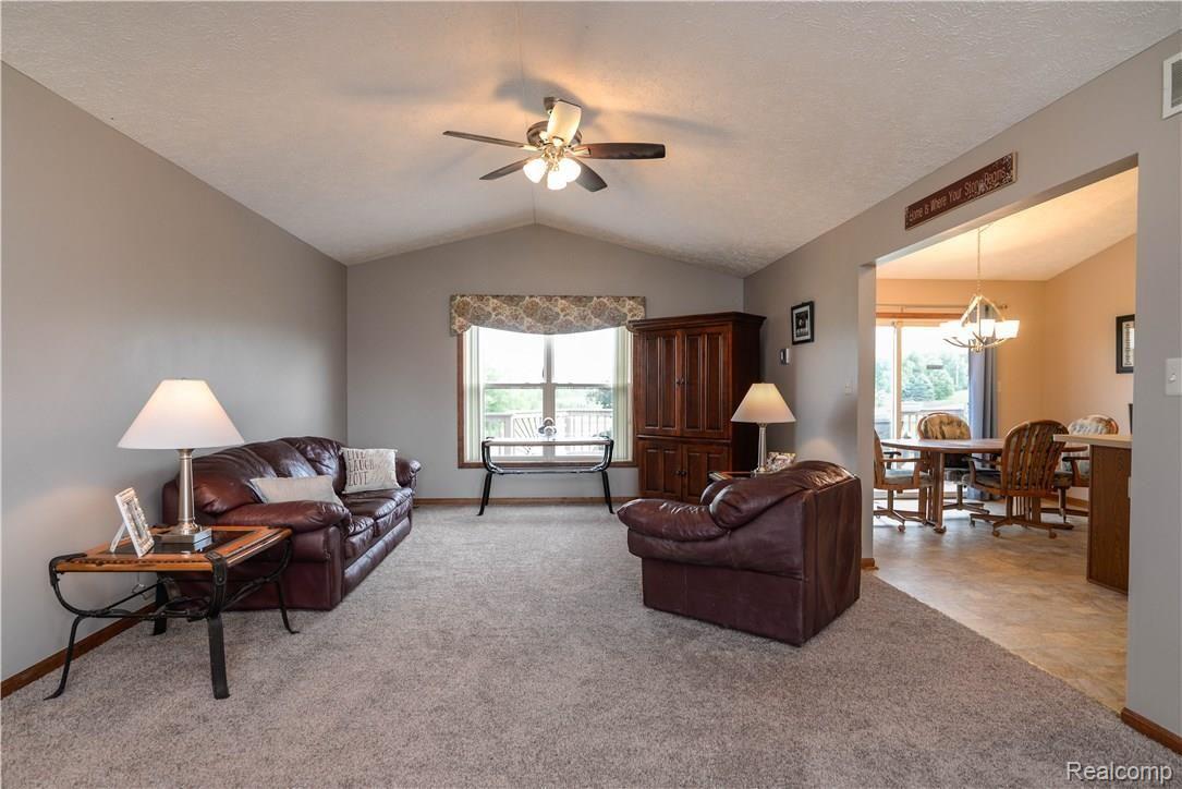 6225 Mason Road Howell, MI 48843 - Photo 5 of 59 _AUG4842.jpg