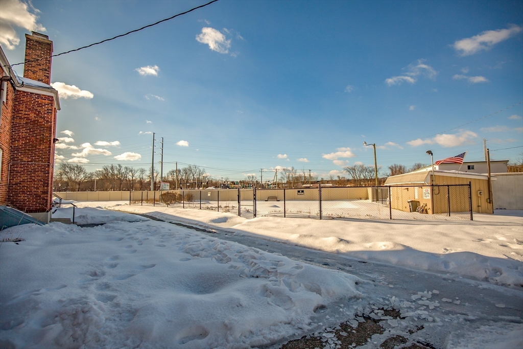 31 Colony Road, Unit 31 West Springfield, MA 01089 - Photo 19 of 20 a view of a terrace