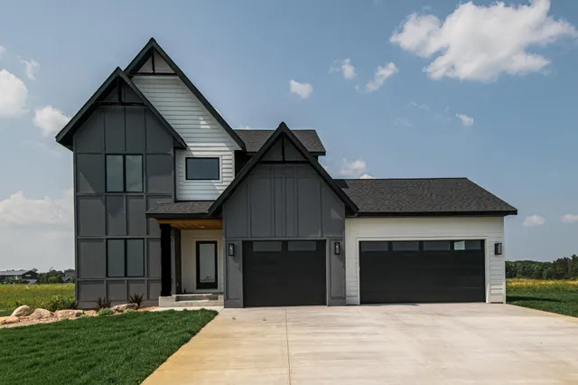 $879,900 | 2811 Wildflower Lane Southwest, Rochester, MN 55902