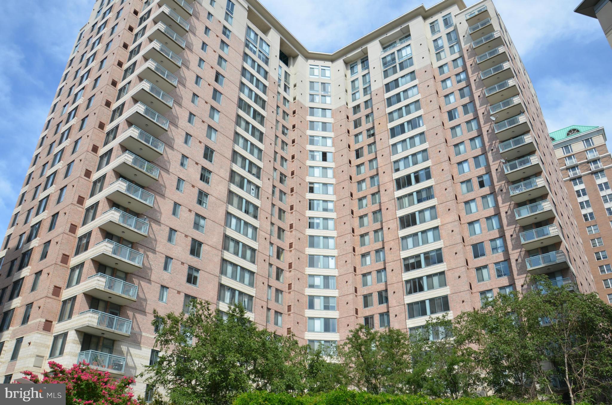 851 North Glebe Road, Unit 1116 Arlington, VA 22203 - Photo 1 of 30 a view of a building