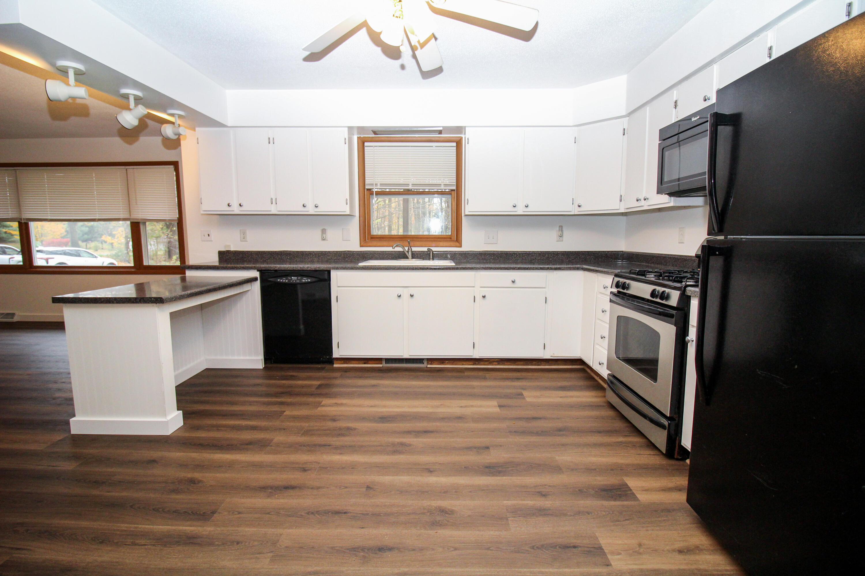 15289 Millard Road Three Rivers, MI 49093 - Photo 5 of 31 Millard-11