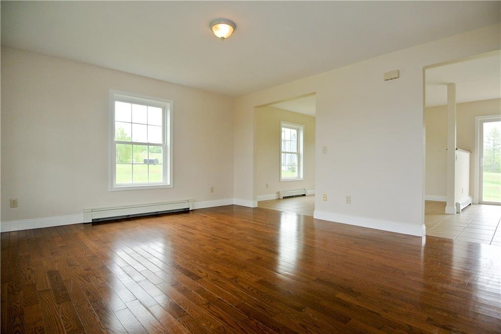 27 Wilson Road Cumberland, ME 04021 - Photo 15 of 33 Living room
