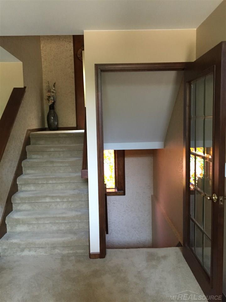 2070 Reagan Drive Rochester Hills, MI 48309 - Photo 26 of 28