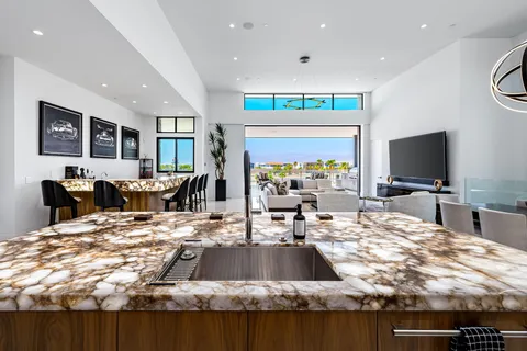 $6,495,000 | 86804 Rogers Way, Thermal, CA 92274