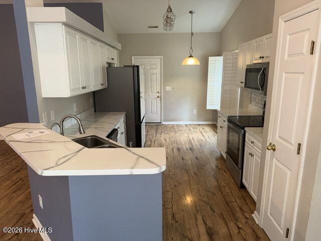 116 Bermuda View New Bern, NC 28560 - Photo 2 of 25