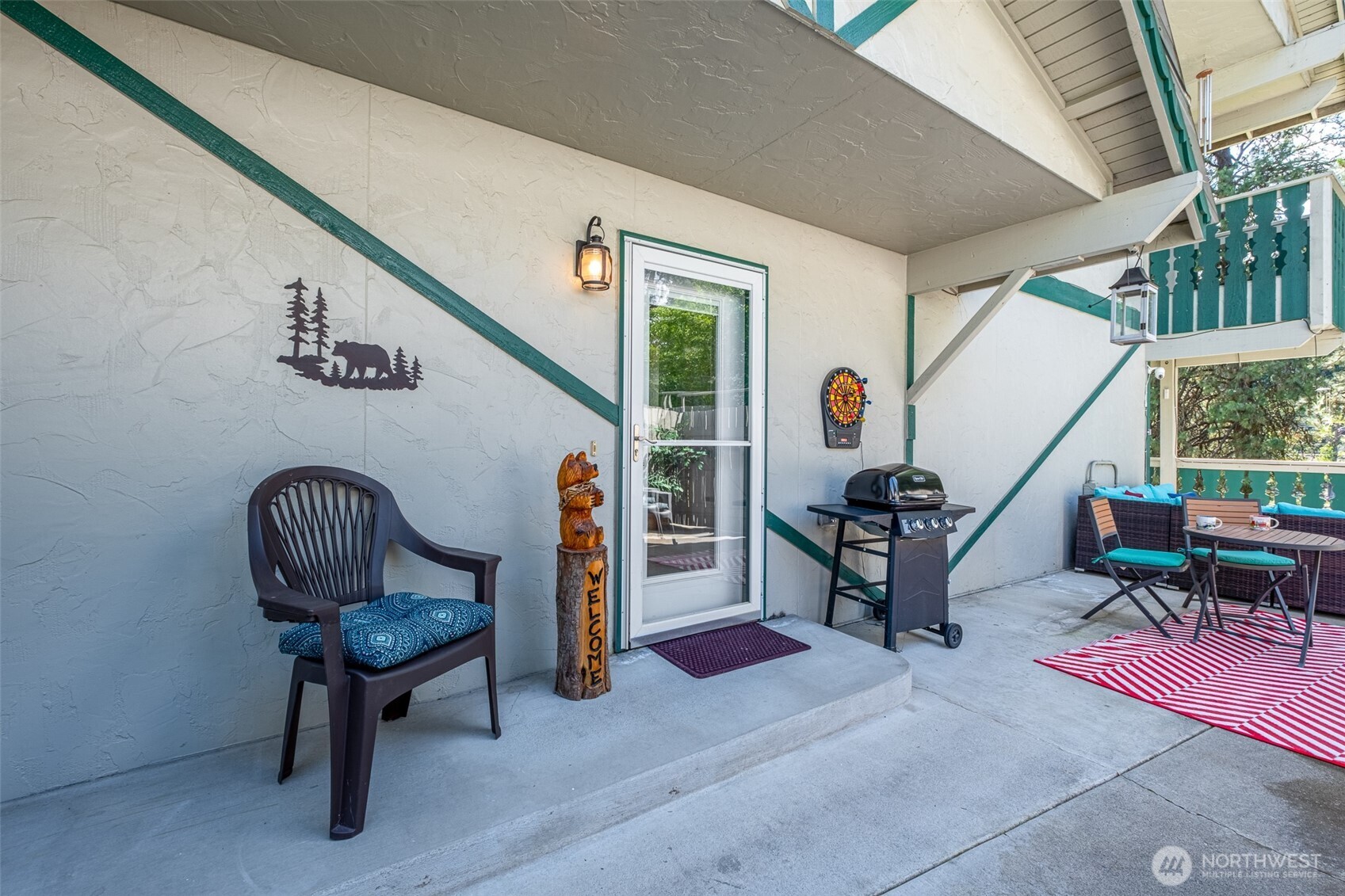8348 Main Street, Unit 1 Peshastin, WA 98847 - Photo 39 of 40 a view of staircase with furniture and a rug