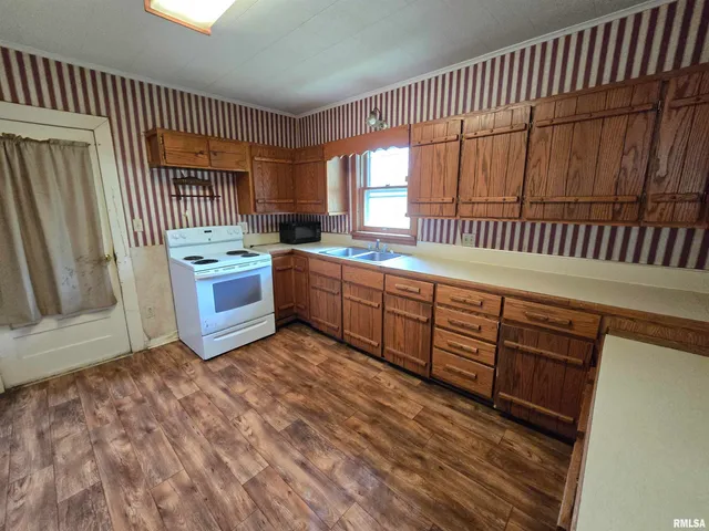 $75,000 | 1201 East Noleman Street, Centralia, IL 62801