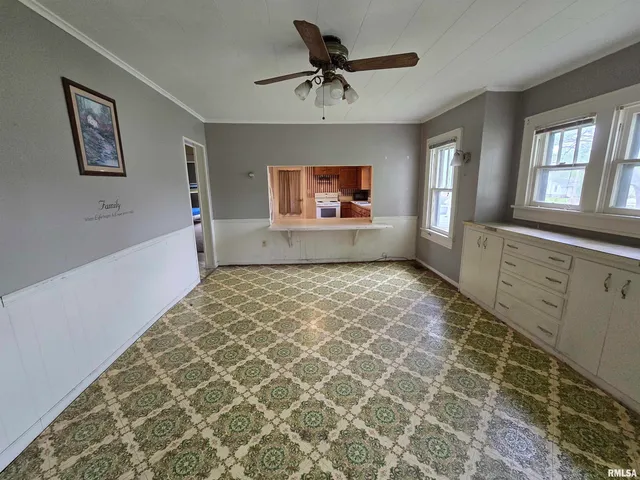 $75,000 | 1201 East Noleman Street, Centralia, IL 62801