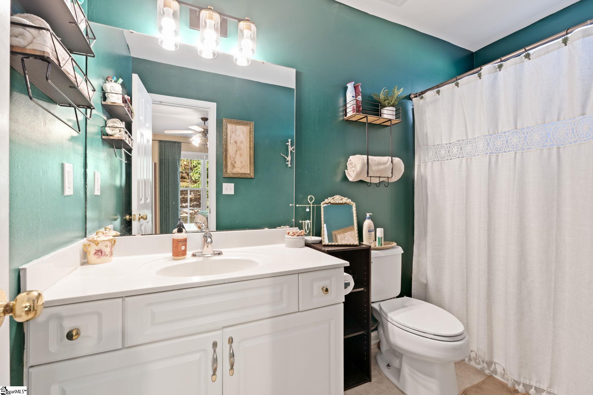 19 Waterfield Court Greer, SC 29650 - Photo 11 of 26